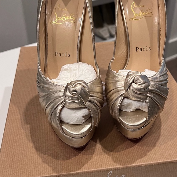 Christian Louboutin Jenny platino✨6 - Picture 3 of 7
